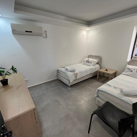 Laila'S Boutique Apartment ไฮฟา ภายนอก รูปภาพ