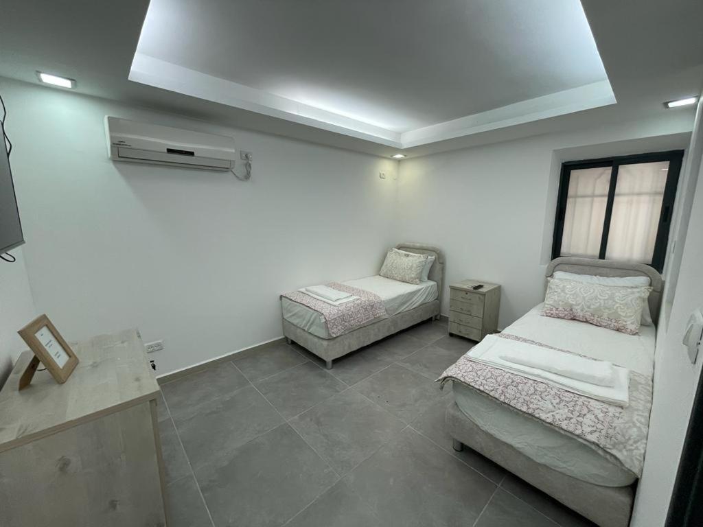 Laila'S Boutique Apartment ไฮฟา ภายนอก รูปภาพ